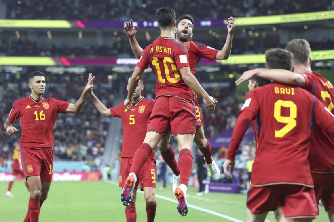 Brilliant Spain thrash Costa Rica 7-0 for record World Cup win in Group E