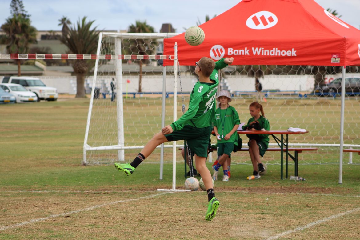 Cohen wins fistball opening Tourney