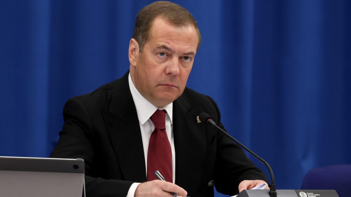 Medvedev blames U.S. for “war crime” in Gaza hospital strike