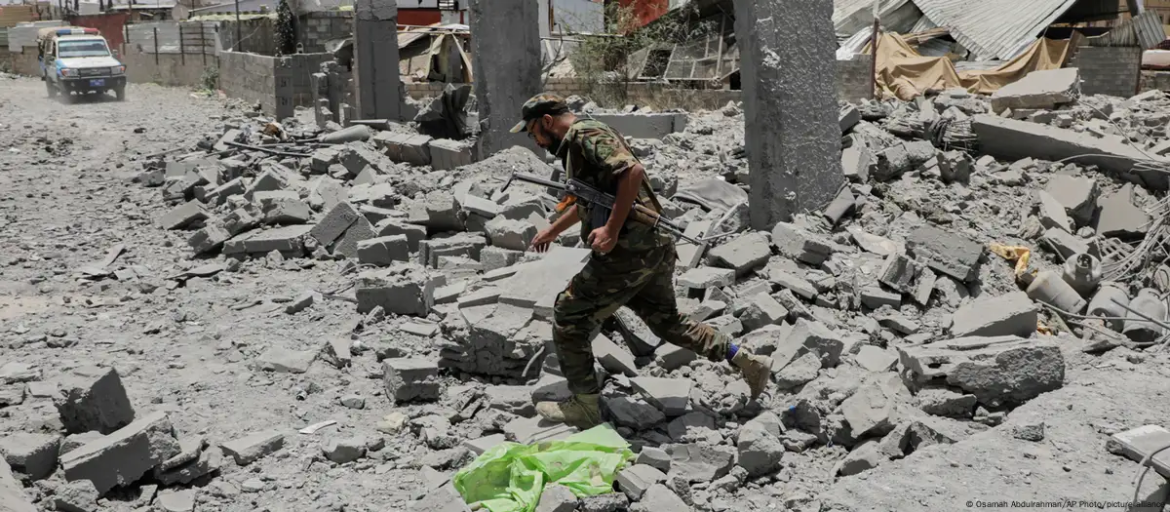 68 killed in U.S. air raids on detention center in N. Yemen: Houthis