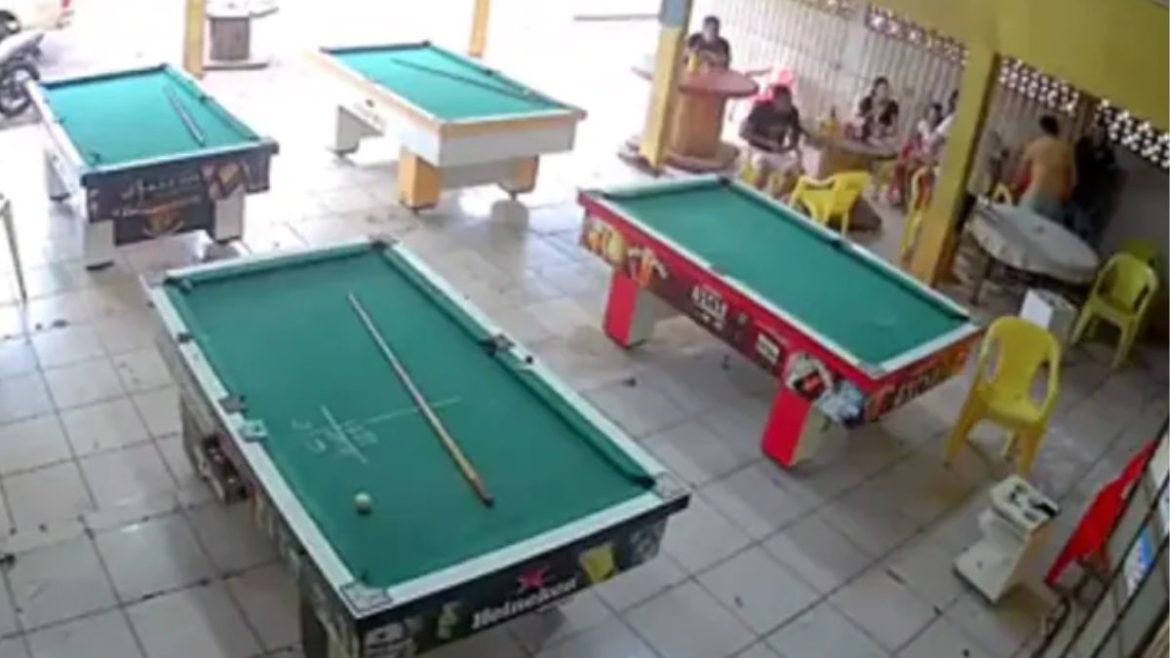 7 killed in pool hall shooting in Ecuador