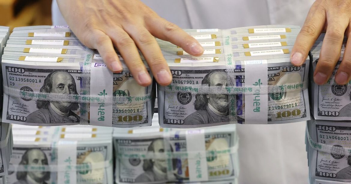 S. Korea’s foreign currency deposits fall for 2nd month in February
