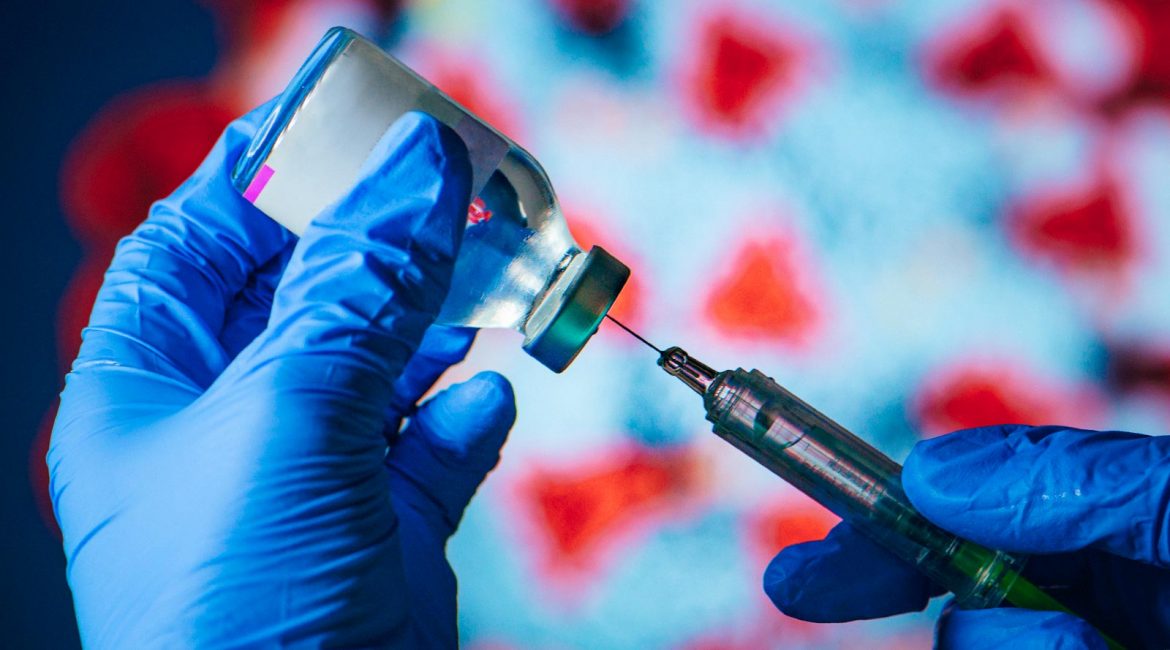 U.S. urges vaccination as COVID-19 mandates stir more water