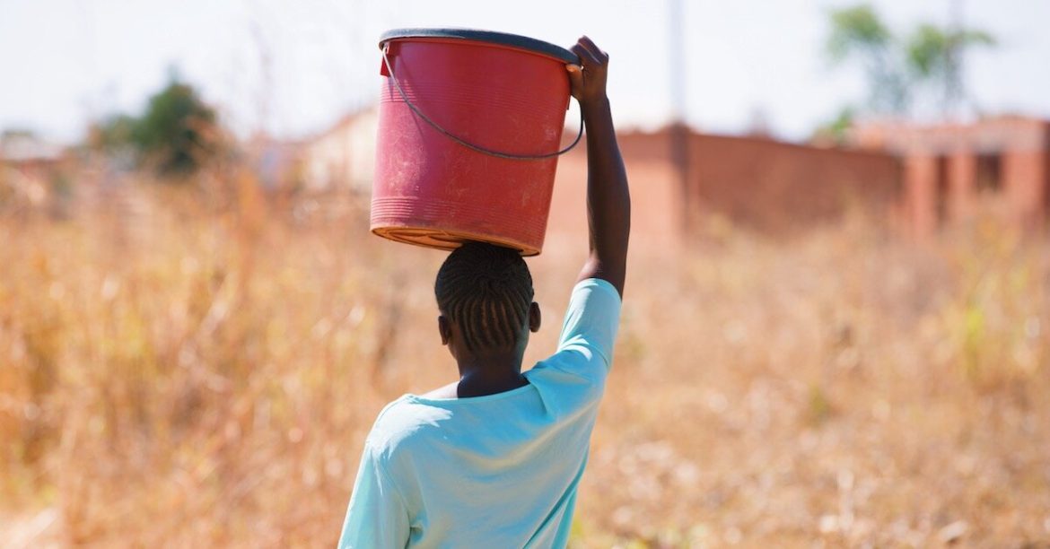 Water and electricity: the struggle for Basic Needs