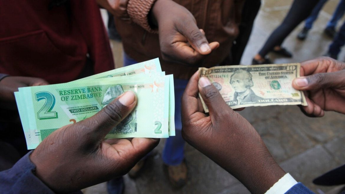 Zimbabwe extends use of foreign currency until 2030