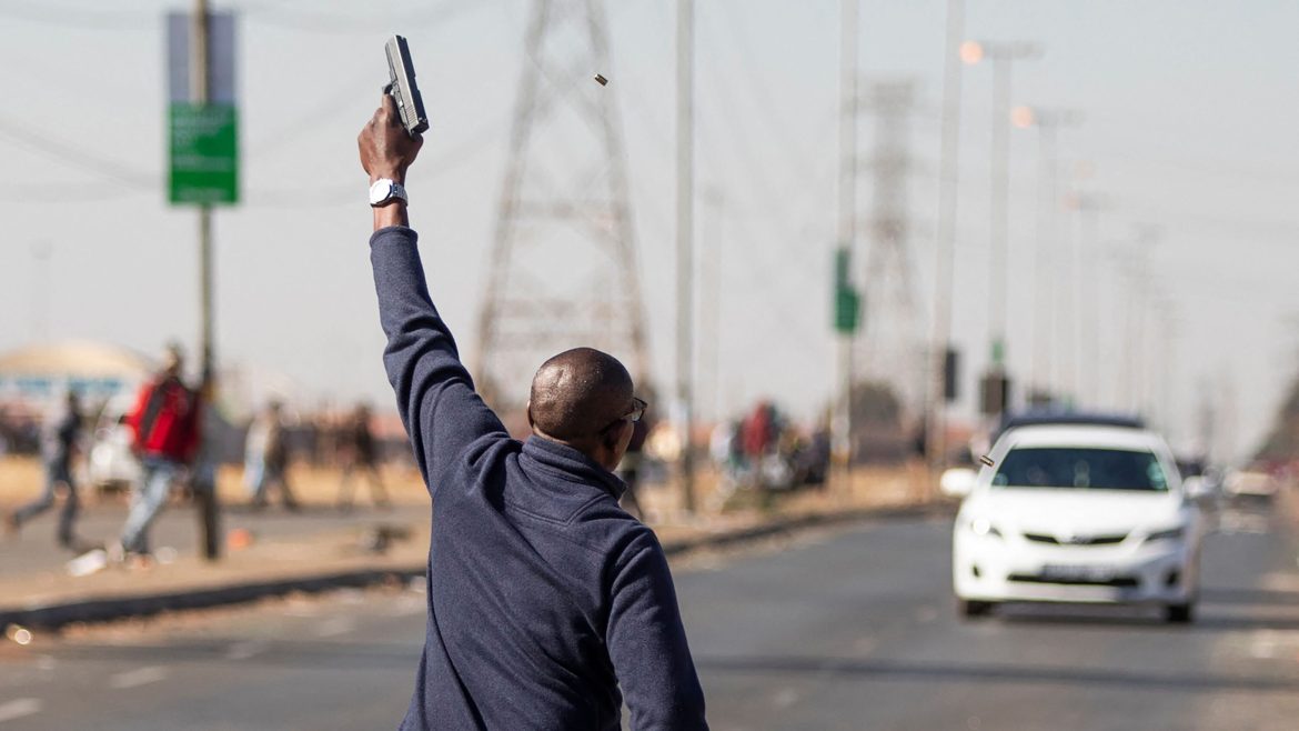 Mounting violence in South Africa’s Cape Town prompts closure of taxi routes
