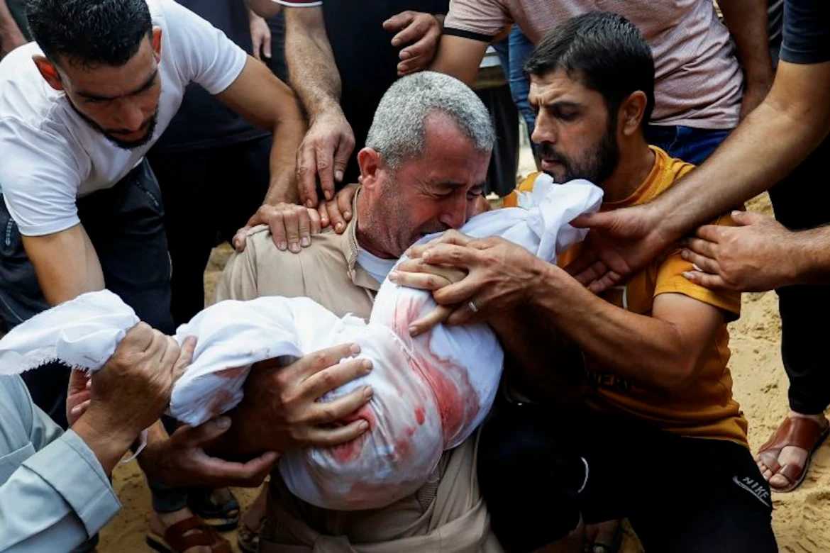 4 Palestinians injured, 3 arrested by Israeli army in Gaza: sources