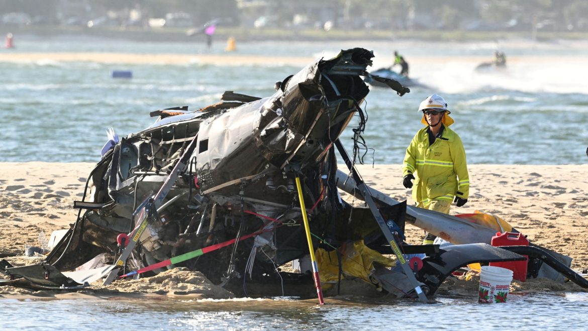 1 dead, 1 seriously injured in southwest Sydney helicopter crash
