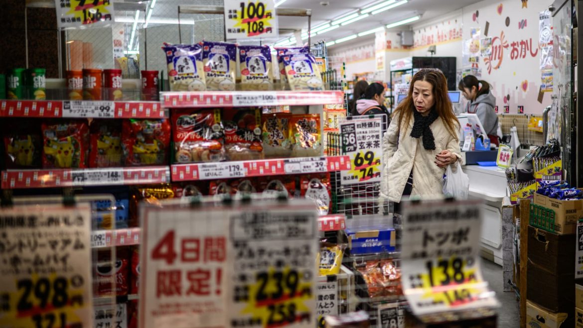 IMF urges Japan to keep rate hikes, avoid consumption tax cuts