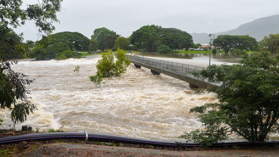 2 Chinese citizens dead in flooding in Australia: consulate general