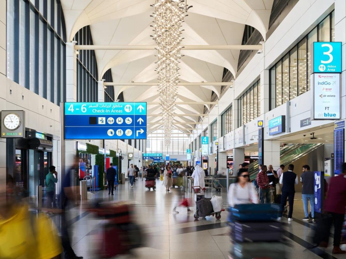 Flights gradually resume at Dubai Int’l Airport