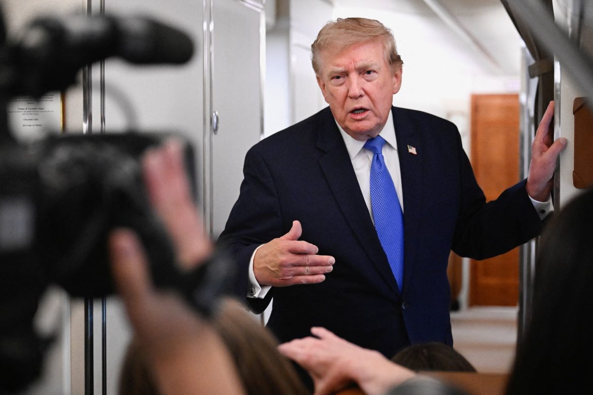 Trump announces talks with Iran on Monday