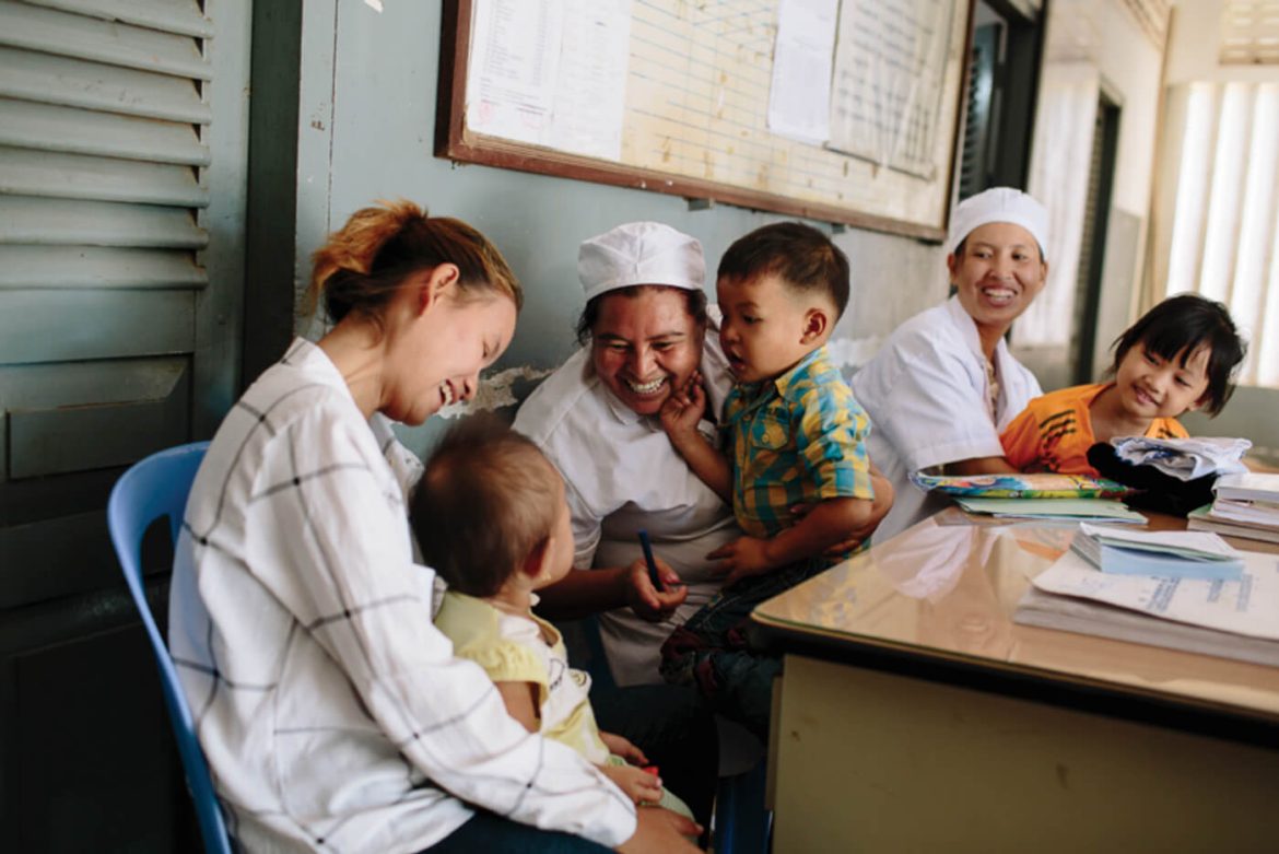 Lao gov’t, partners unite to strengthen maternal, child health services