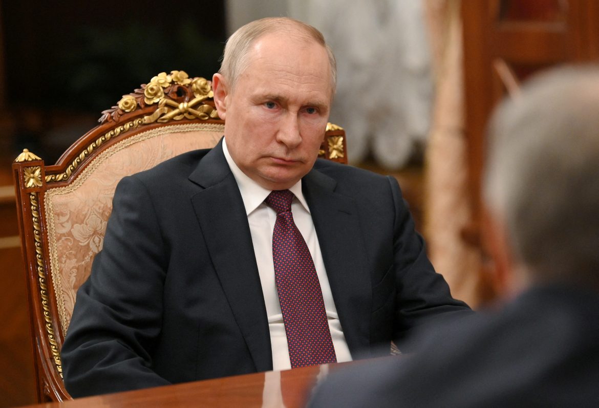 Putin says Ukraine talks stall, denies reports of new mobilization