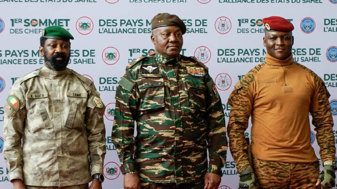 Niger buries 3 presidential guard members killed in foiled mutiny