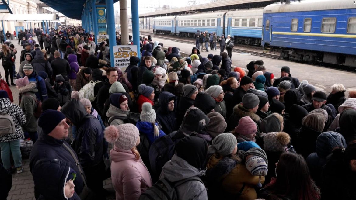14 mln Ukrainians flee homes amid conflict: UN