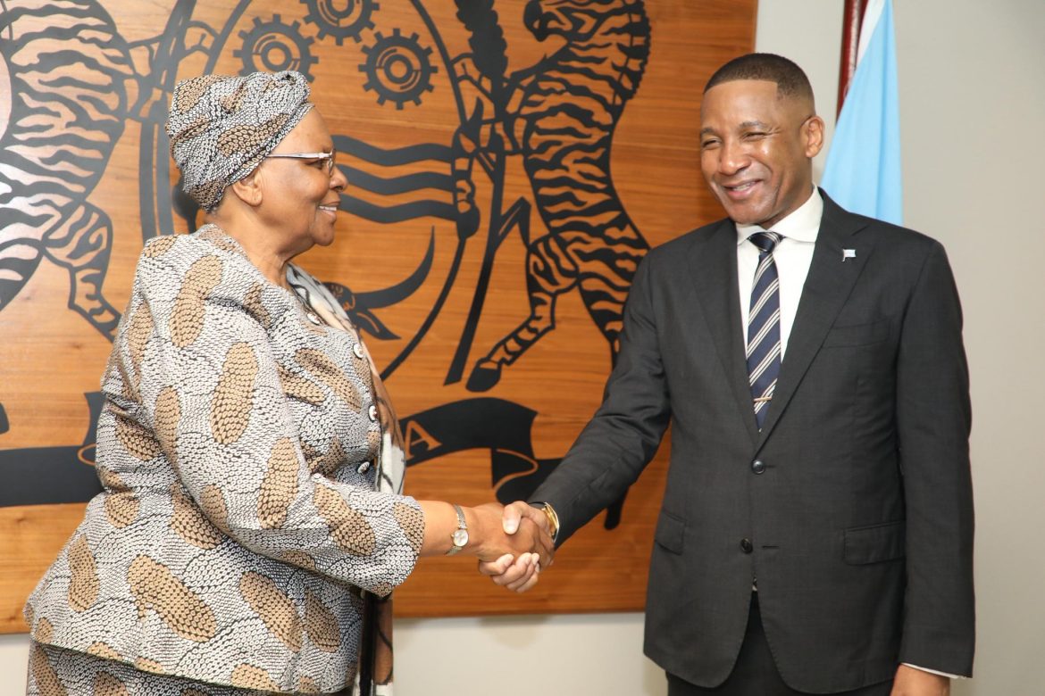Namibia, Botswana pledge to deepen economic, infrastructure cooperation