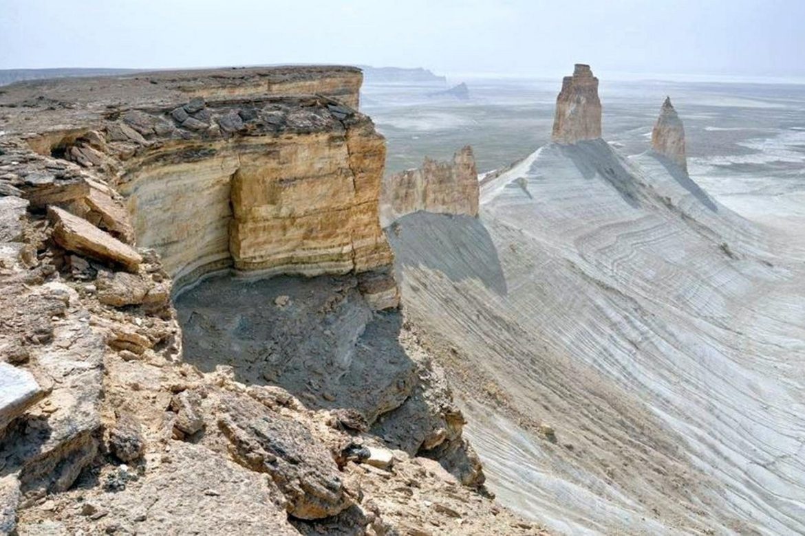 Uzbekistan discovers large gas reserve on Ustyurt plateau