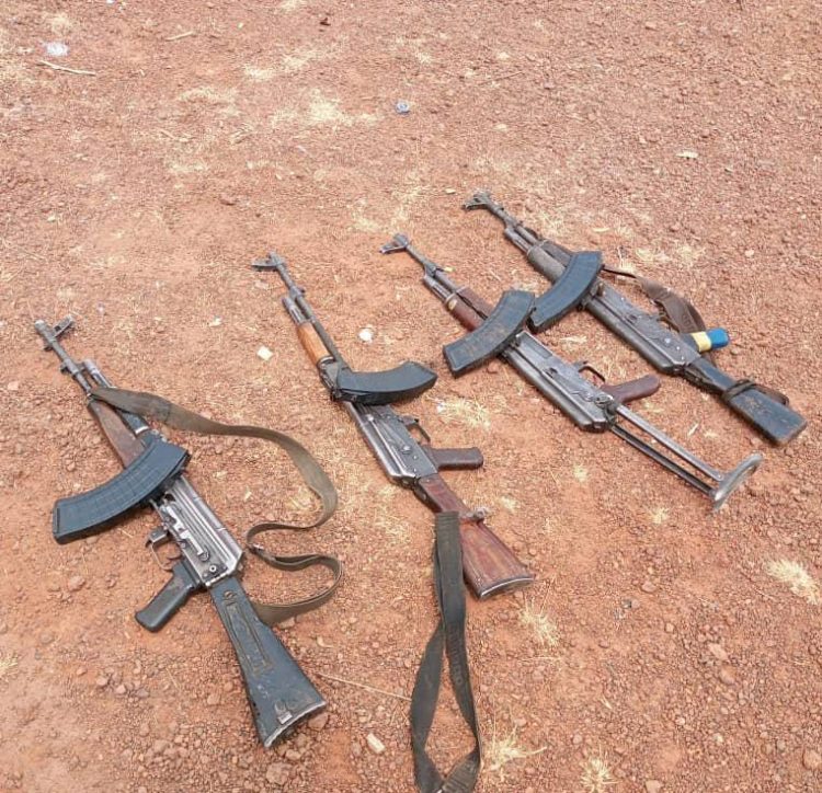 2 armed robbers killed, 4 AK-47 rifles seized in N. Afghanistan