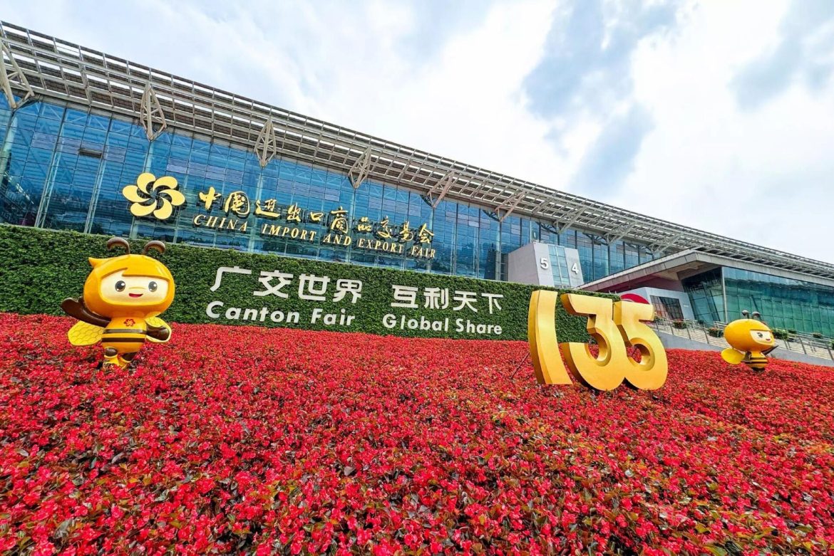 Canton Fair sees intensive arrival of import exhibits