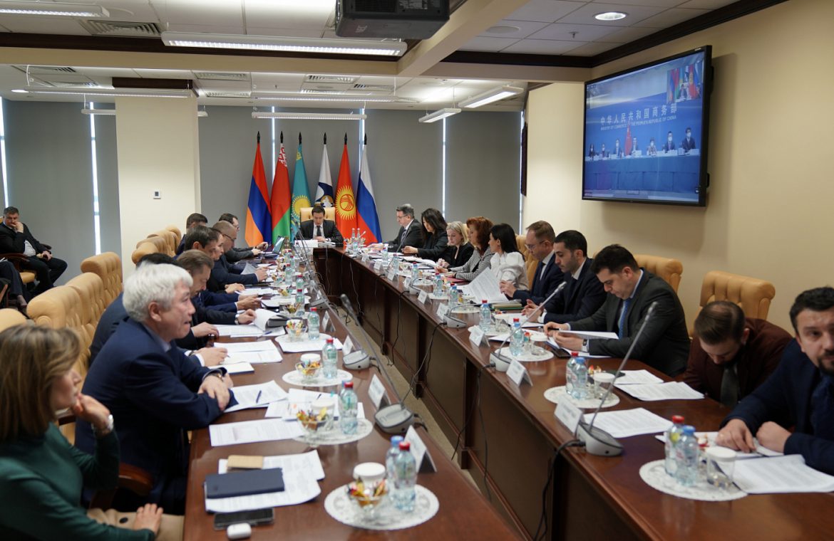 Trade among EAEU countries nears 100 bln dollars