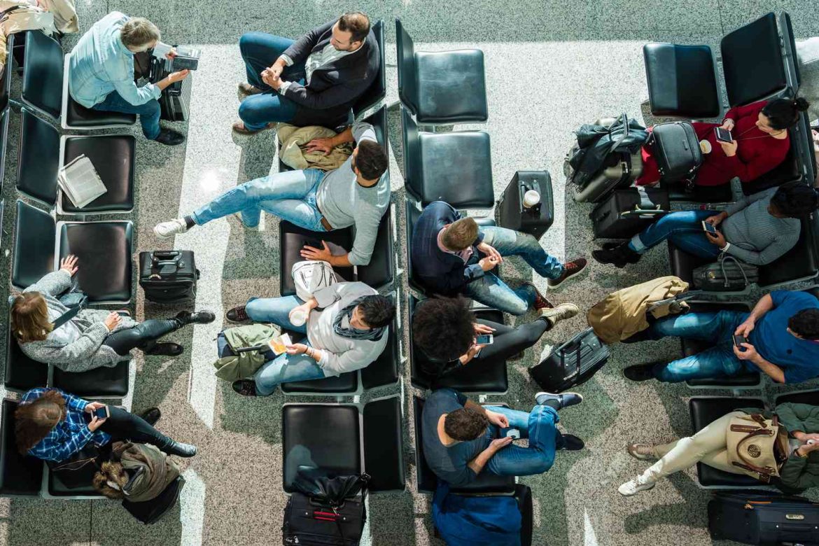 U.S. airport wait times stretch past 4 hours as shutdown cripples staffing