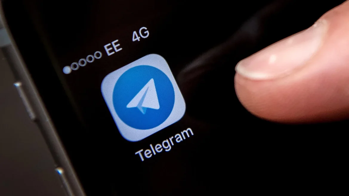 Russian users turn to Asian messaging apps amid Telegram slowdown