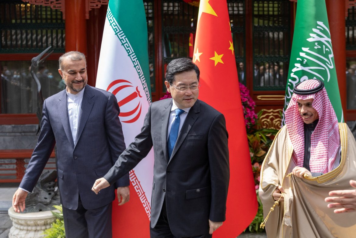 China to continue working with int’l community for peace in Middle East