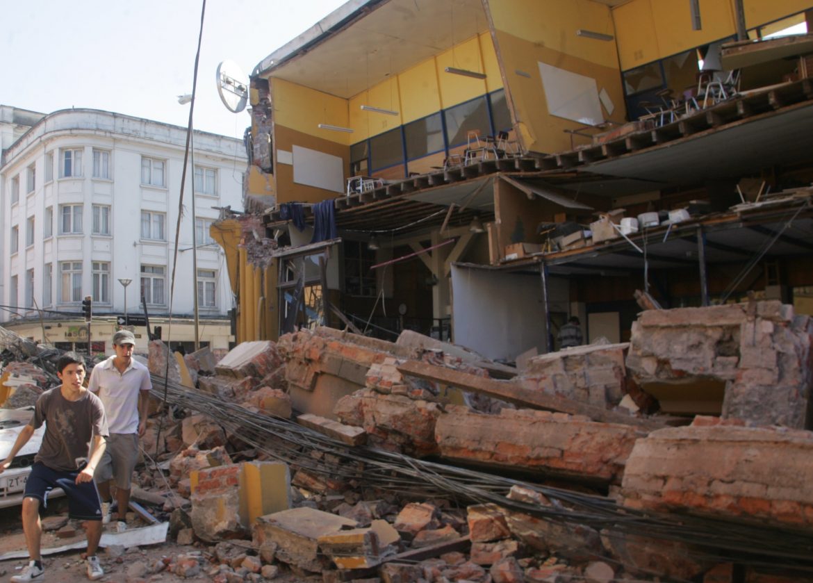 Quakes in north Chile show “unusual” activity, expert warns
