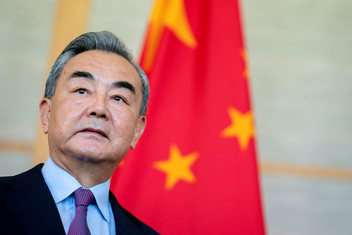 China firmly rejects U.S. blatant provocation, political gamble: FM