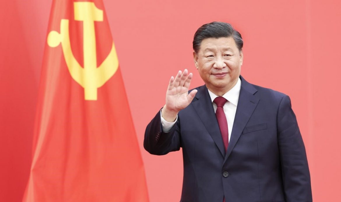 Xi Jinping leads China on new journey