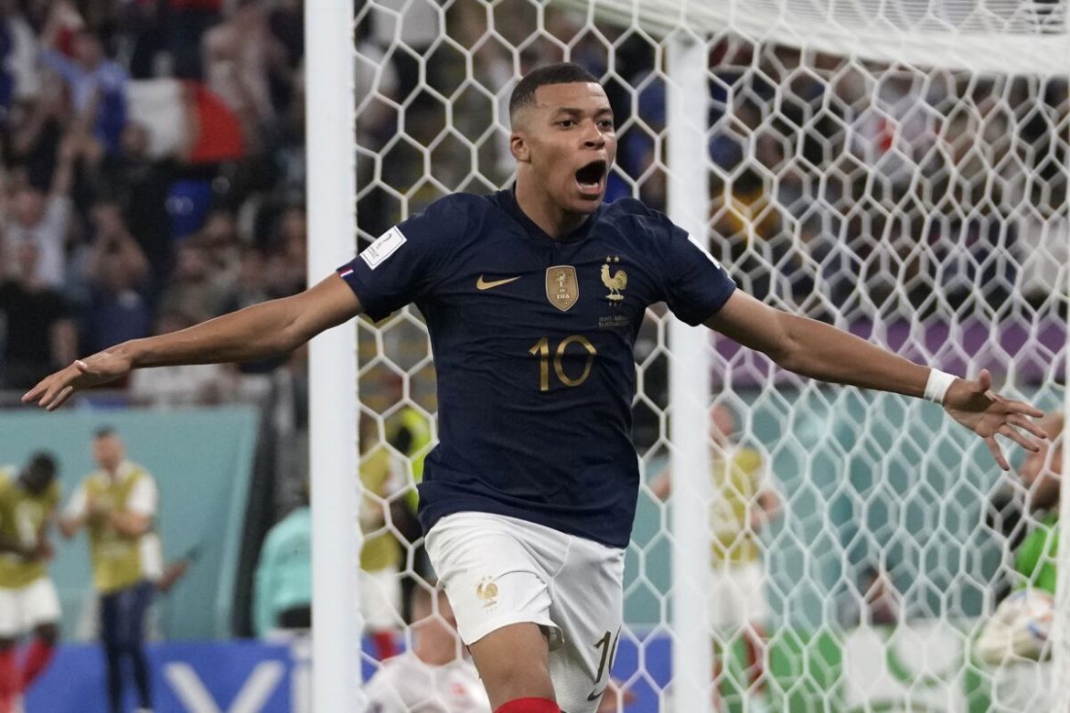 Mbappe scores twice as France beat Denmark 2-1 in World Cup Group D