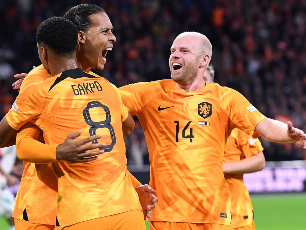 Netherlands beat Qatar to finish top in World Cup Group A