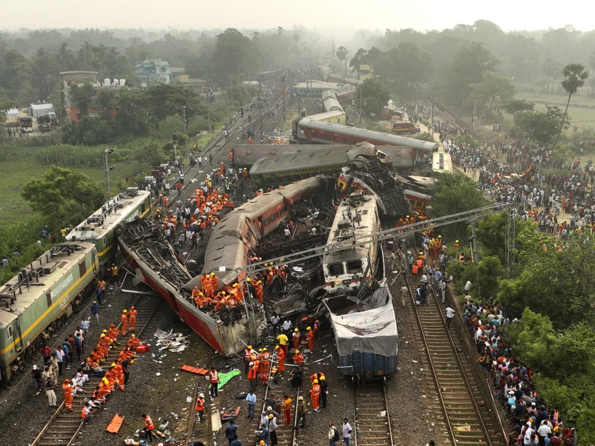 Railway services resume at crash site in eastern India