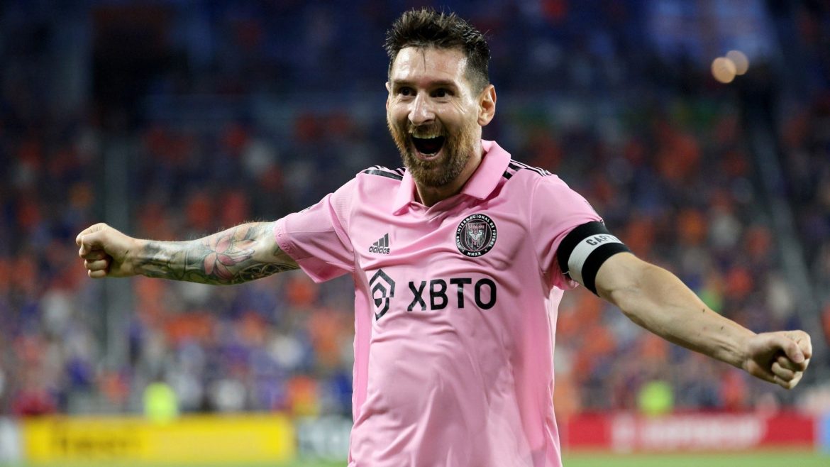 Messi pulls strings as Inter Miami keep playoff dream alive
