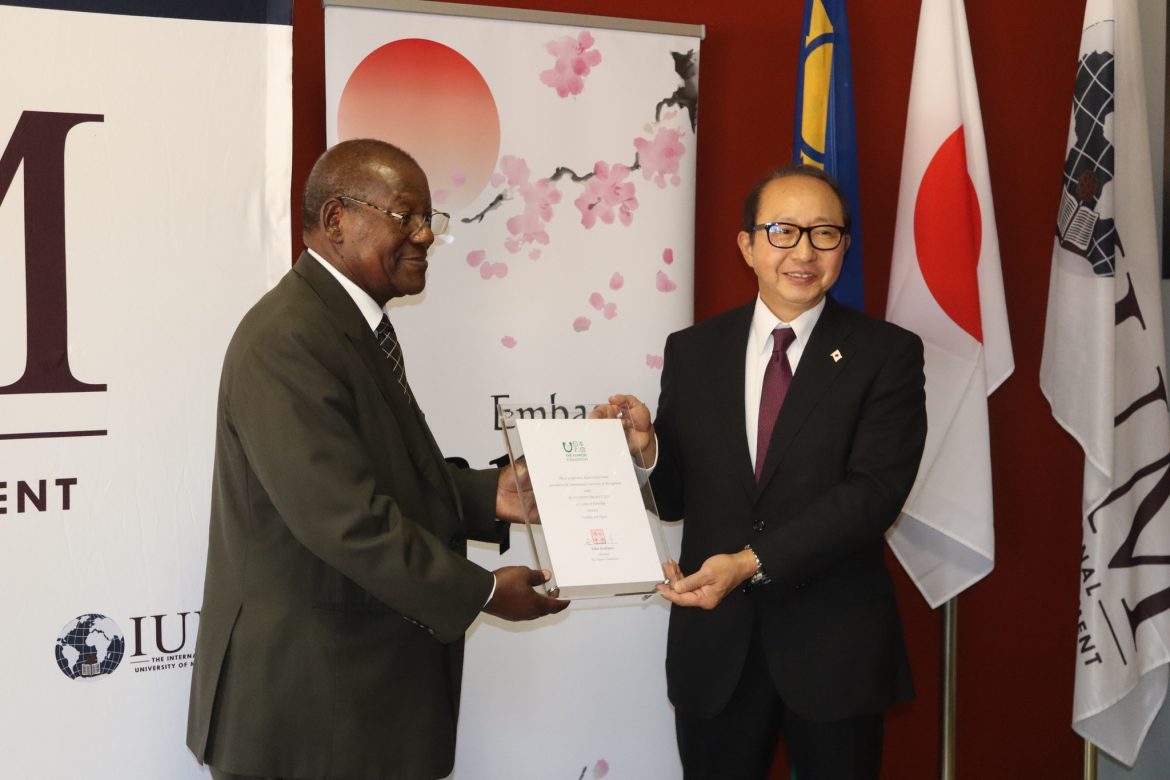 IUM Dorado Main Campus Receives 85 Books from Japanese Embassy