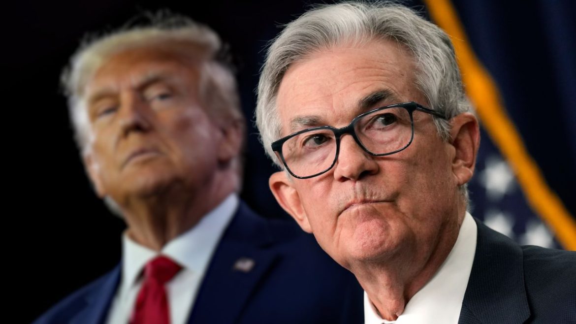 U.S. federal criminal probe of Fed chair continues