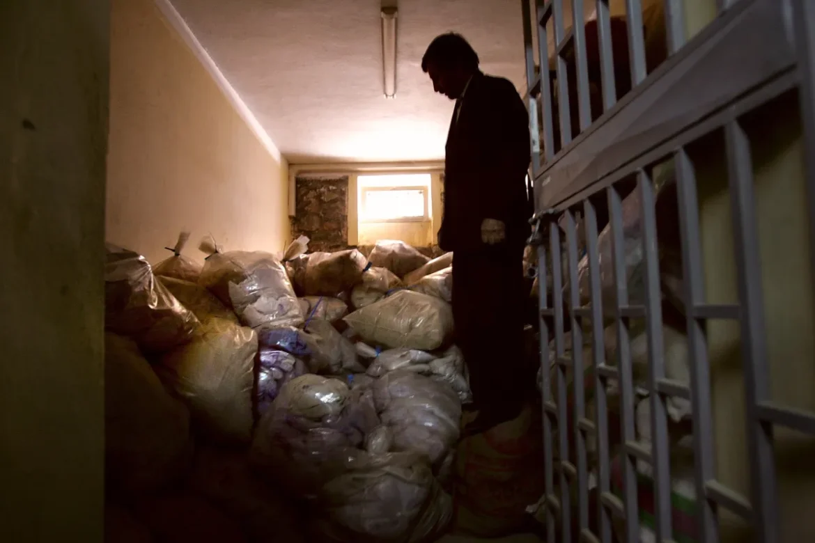 Security forces dismantle 2 heroin labs in W. Afghanistan