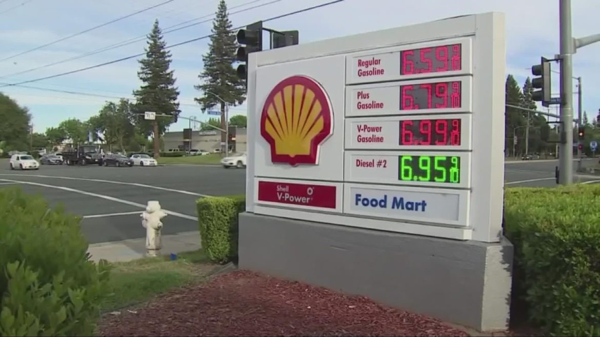 U.S. California diesel prices hit record high