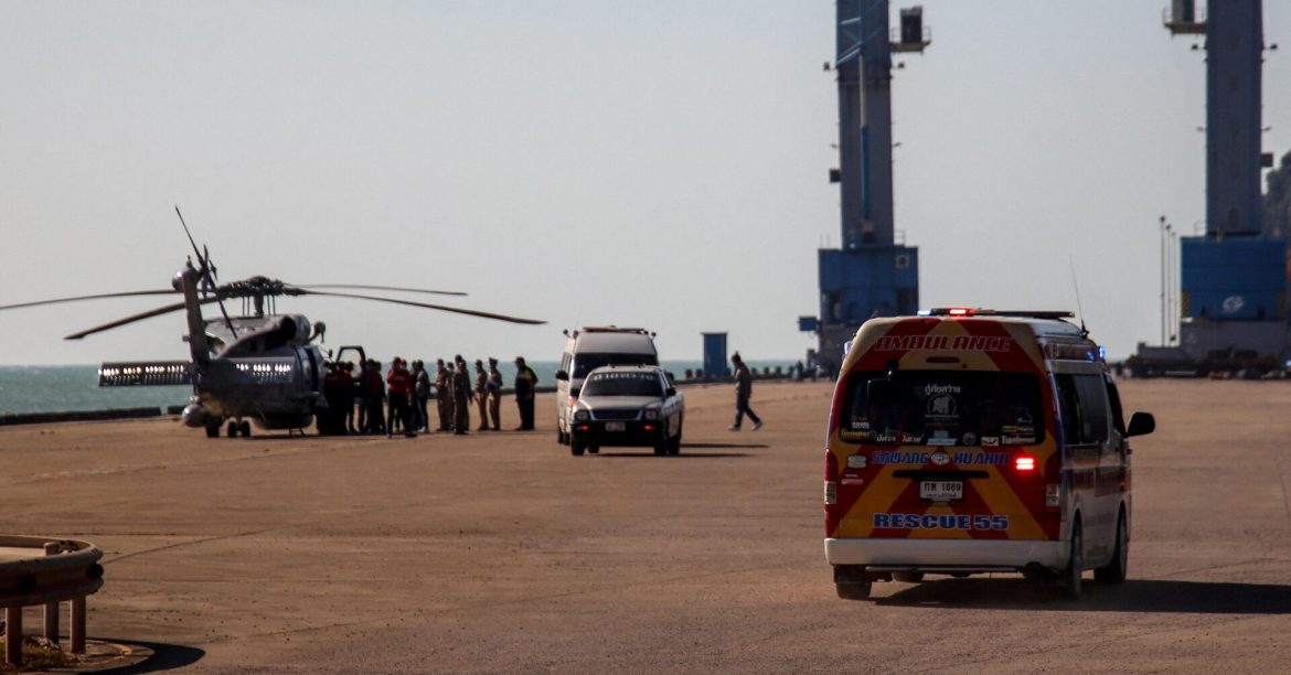 Thai Navy asks for Oman’s help to rescue 3 missing crew members