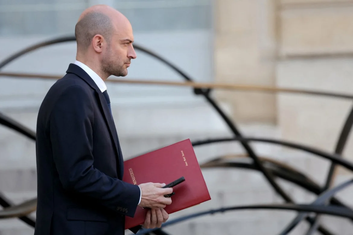 French FM announces restoration of ties with Central African Republic