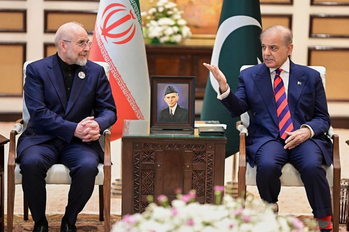 U.S.-Iran talks show signs of progress amid blockade, shuttle diplomacy
