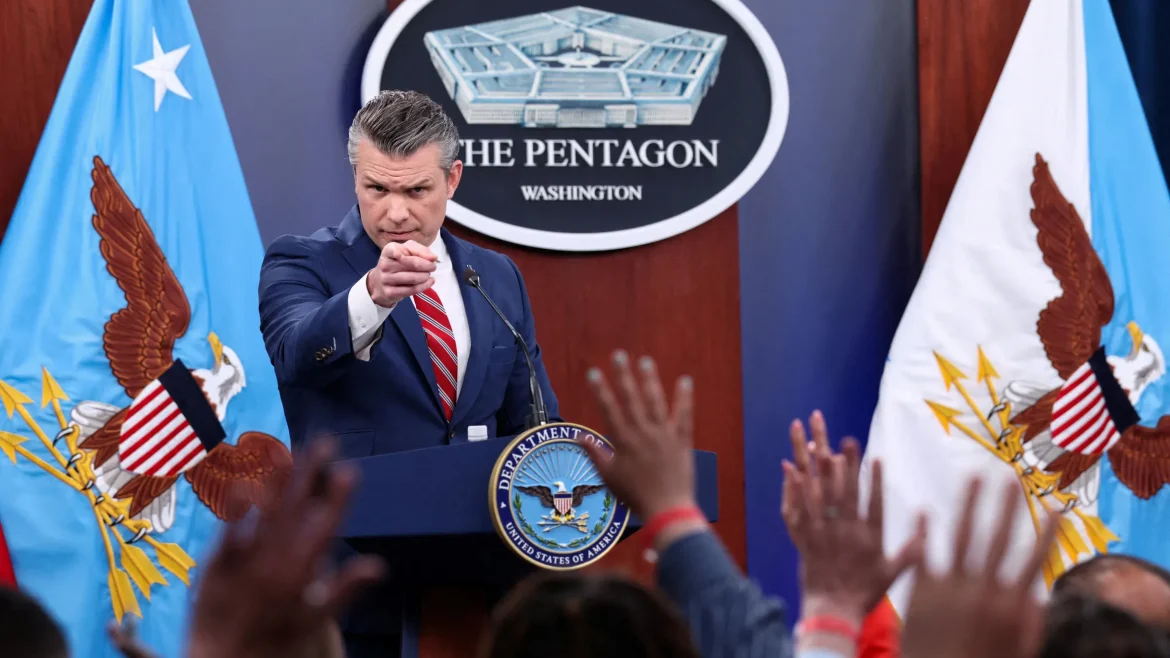 U.S. forces guiding ships in Hormuz “temporary”: Pentagon chief