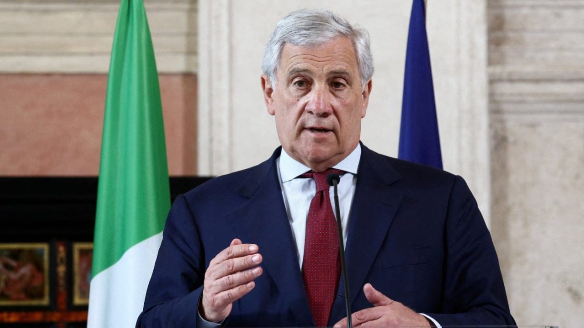 Russia declares 2 Italian diplomats persona non grata