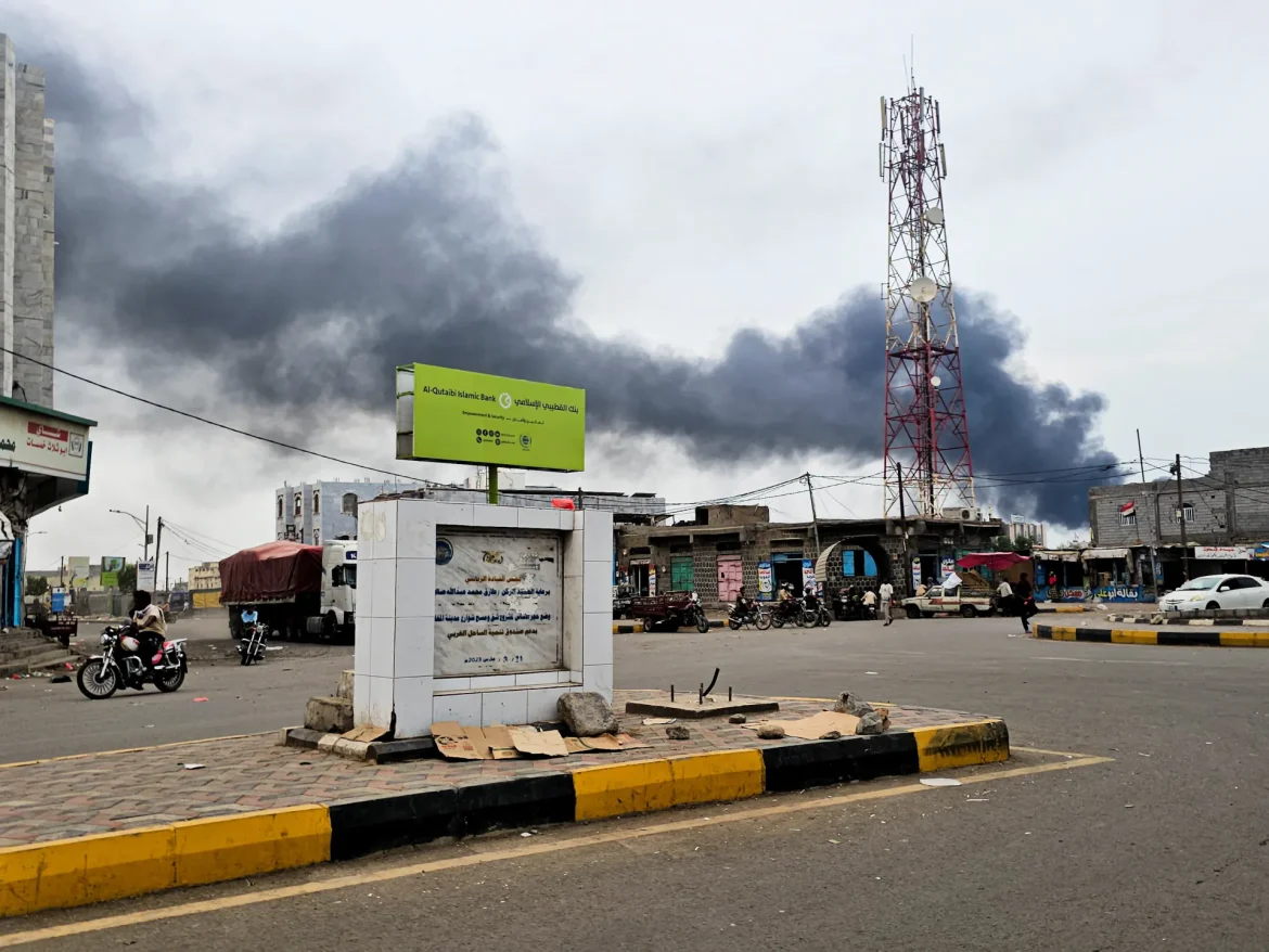 Houthis launch fresh ballistic missile attack on Yemen’s Red Sea port city