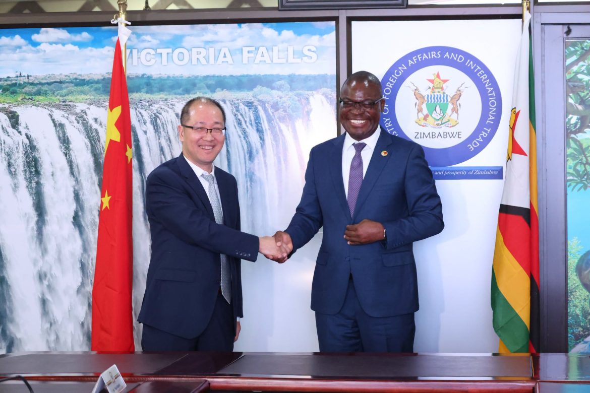China, Zimbabwe pledge to deepen economic, trade ties